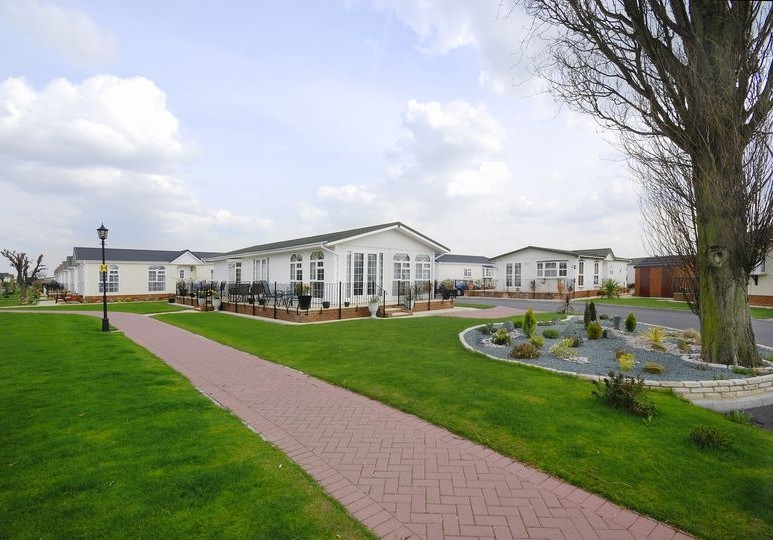 Kings Park Village Residential Park Homes in Essex, East England
